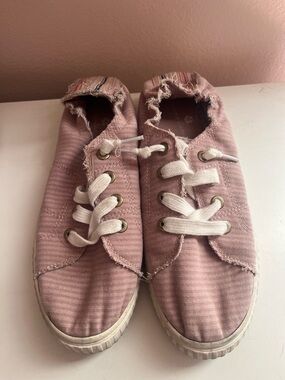 Tommy Bahama Pink Canvas Slip-On Style Sneakers